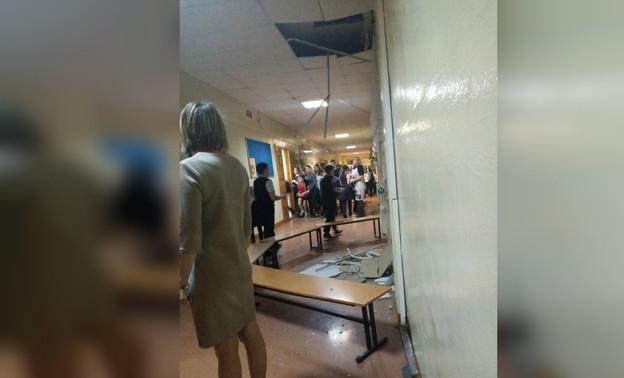 В Кировской школе во время урока обвалился потолок