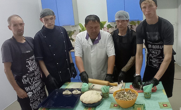 В Кировской области растёт число мужчин-соцработников