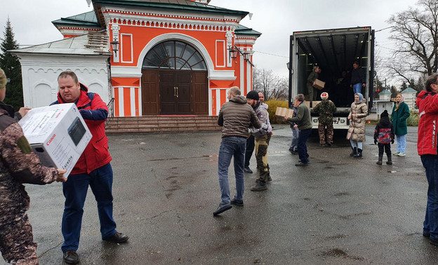 Кировским мобилизованным отправили гуманитарный груз массой почти 15 тонн