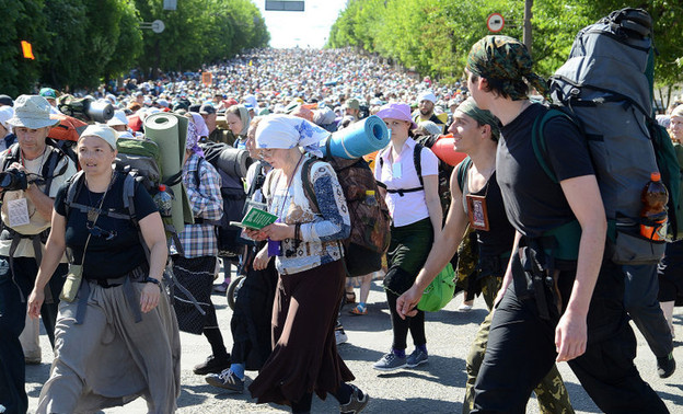 Паломники возвращаются в Киров: в городе снова перекрывают улицы