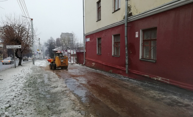 В ноябре в Кирове отремонтируют тротуары на улицах Тимирязева и Дерендяева