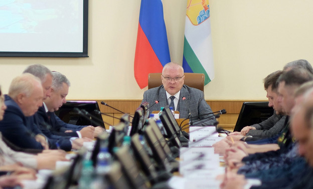 Правительство России расширило критерии оценки губернаторов