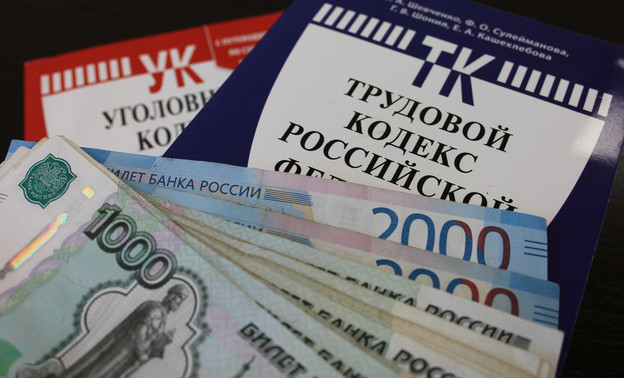 В Кирове более 20 работников предприятия остались без зарплаты