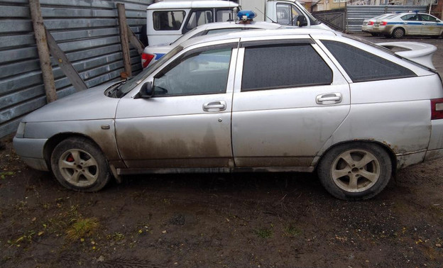 У 20-летнего жителя Кировской области забрали машину за повторное пьяное вождение