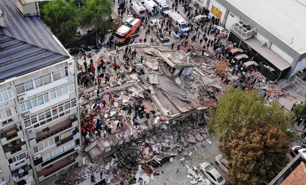 Число погибших при землетрясении в Турции выросло до 14 тысяч