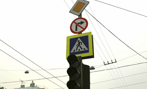 Сегодня в Кирове выключат важный светофор на улице Ленина