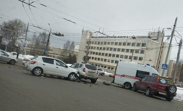 На улицах Кирова хотят снизить разрешённую скорость в местах концентрации ДТП