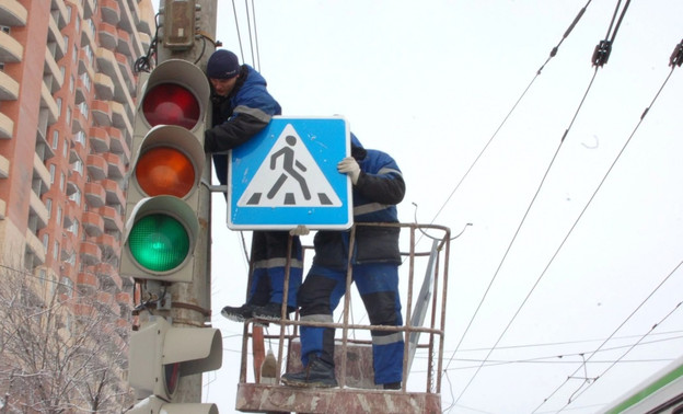Из-за ударов молнии в Кирове вышли из строя шесть светофоров