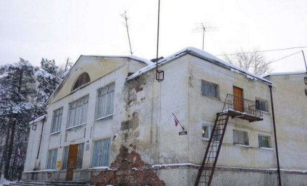 На ремонт домов культуры в нескольких районах Кировской области выделили 31 млн рублей