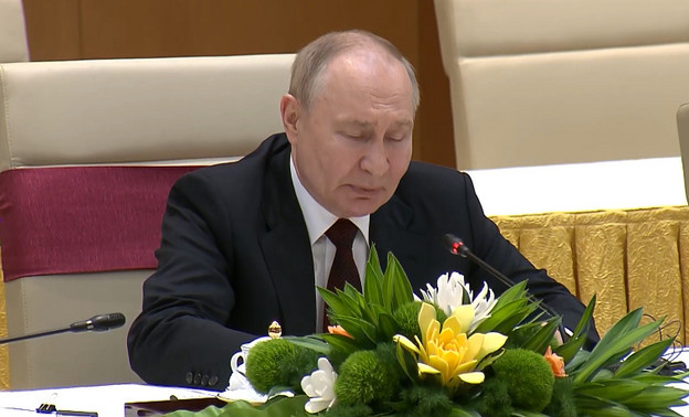 Путин пообещал вьетнамцам тысячу бюджетных мест в российских вузах