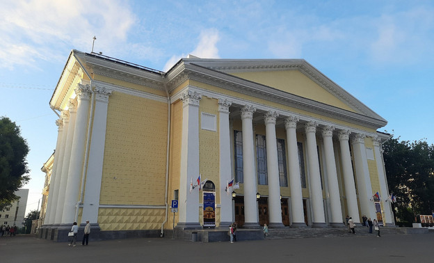 Прокуратура взыскала с подрядчика 15 млн за срыв работ по драмтеатру