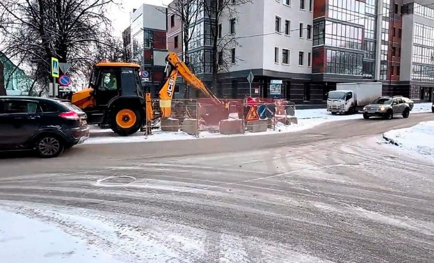На улице Казанской завершают перекладку сетей водоснабжения