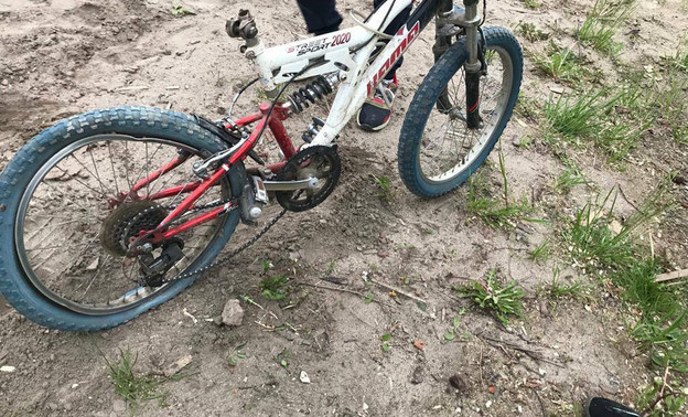 В Подосиновском районе 20-летний водитель сбил мальчика на велосипеде