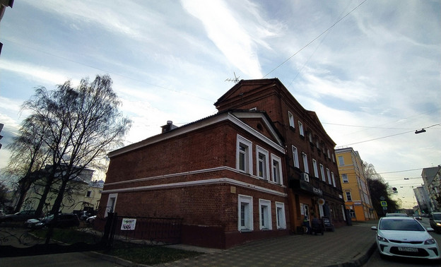 Кировский бизнес просят ответить, нужны ли им исторические дома