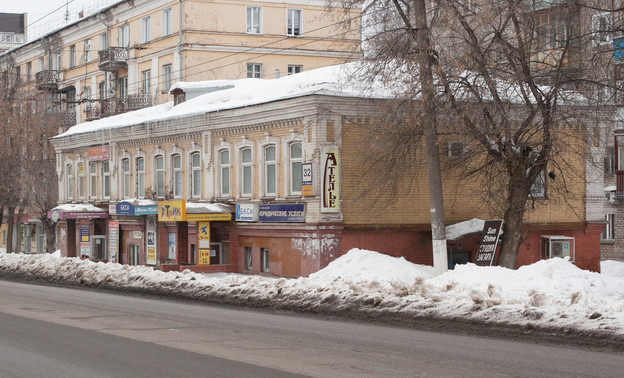 Здание XIX века в центре Кирова продают за 18 млн рублей