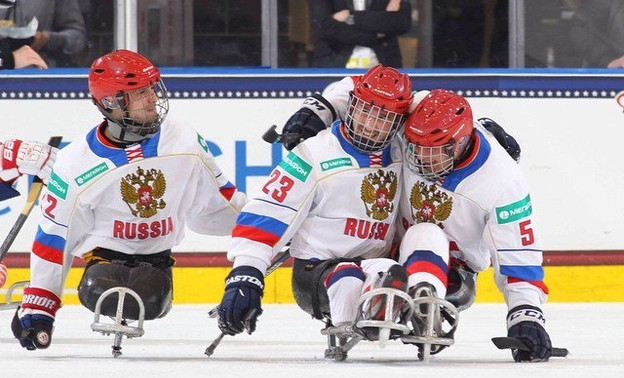 Илья Волков принял участие в разгроме сборной Швеции по следж-хоккею