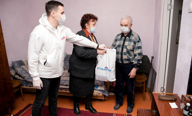 Кировским ветеранам передали более 10 тысяч масок
