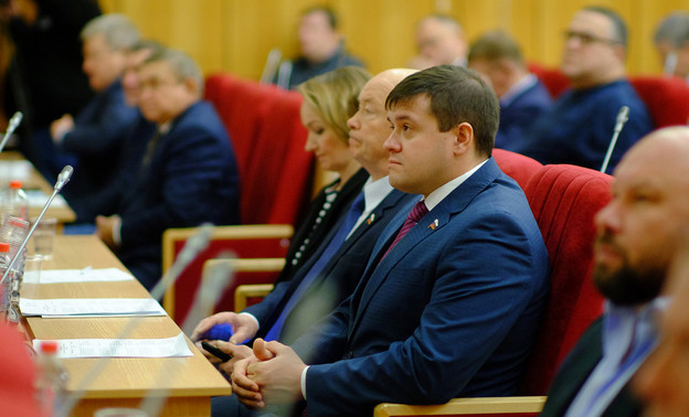 «Реалистичный и сбалансированный»: депутаты фракции «Единая Россия» оценили проект бюджета Кировской области