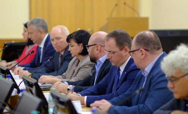 В Кировской области возобновил работу экономический совет при губернаторе