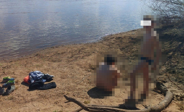 «В ледяной высокой воде, на сильном течении»: два кировских школьника купались в Вятке