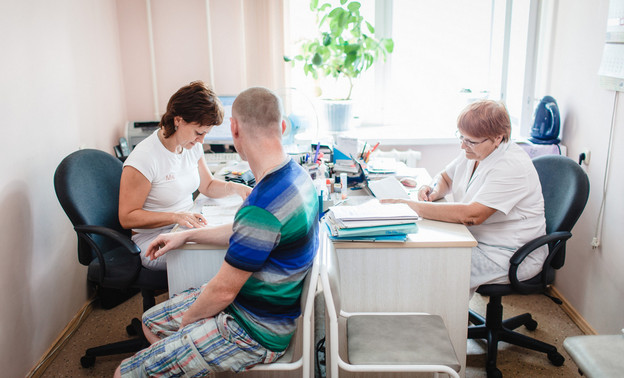 В Кировской области увеличат зарплату врачам, ведущим амбулаторный приём