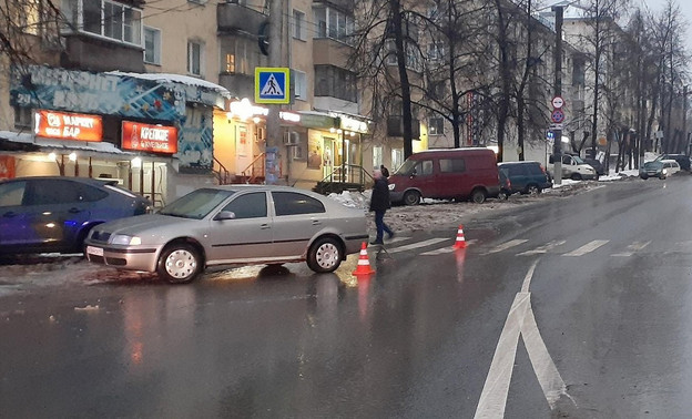 Водитель иномарки сбил женщину на Чапаева в Кирове