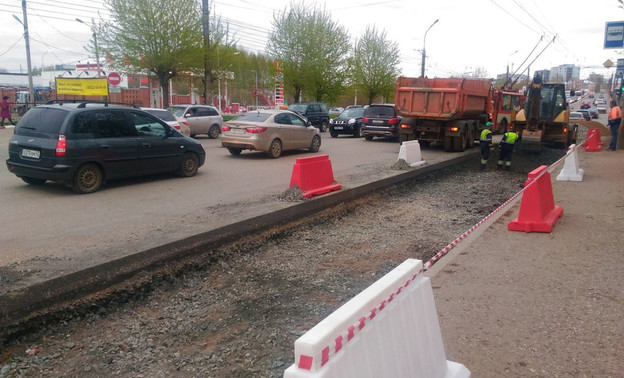 На Воровского начали ремонтировать дорогу