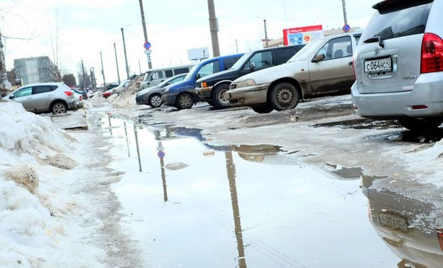 Погода в Кирове. В праздничные выходные кировчан ждёт тепло, мокрый снег и дождь