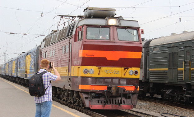 На вокзале в Кирове экстренно остановили два поезда из-за опоздавших пассажиров