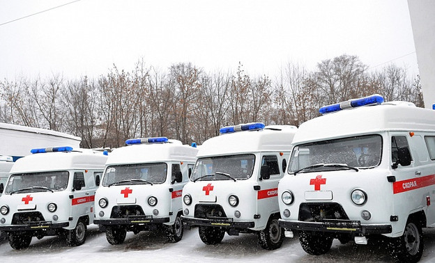 В Кировскую область поступили 28 новых машин скорой помощи
