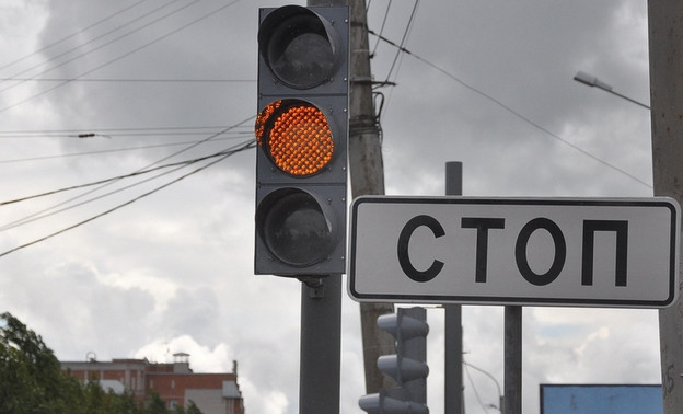 Сегодня в Кирове не будет работать светофор на перекрёстке Воровского и Попова