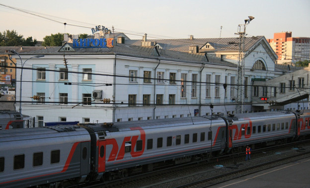 Кировчане старше 65 лет могут дистанционно отменить поездку на поезде
