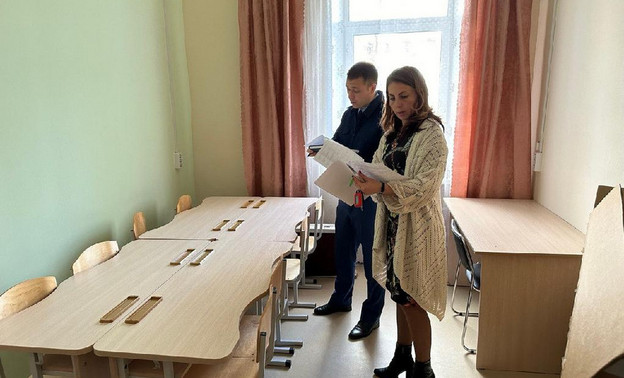 Подрядчик нарушил сроки поставки мебели в школу в Пижанке