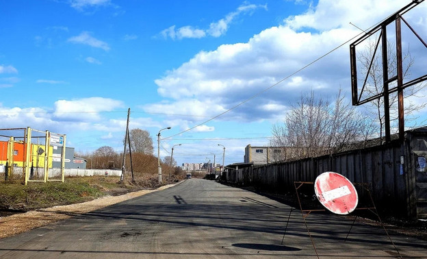 В Кирове отремонтировали 6 улиц. Работы завершаются ещё на 12 участках дорог