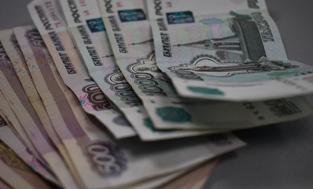 «Старый знакомый» похитил у кировчанки 4,5 млн рублей