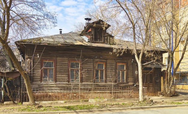 На Казанской горел исторический деревянный дом