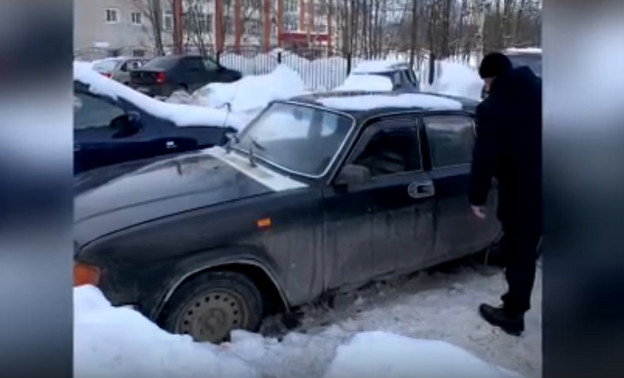 Кировчанин, зарезавший жену в машине, покончил с собой