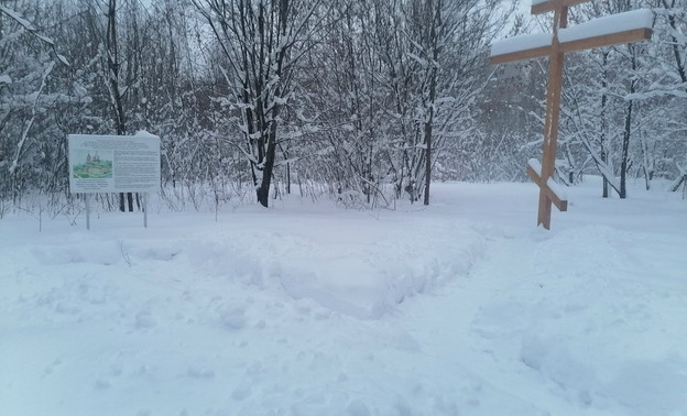 Митрополит Марк осмотрел территорию бывшего Александро-Невского Филейского монастыря