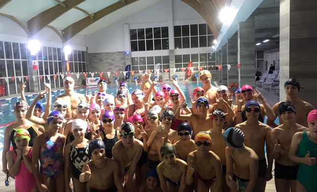 Юные кировчане завоевали 52 медали на республиканских соревнованиях по плаванию