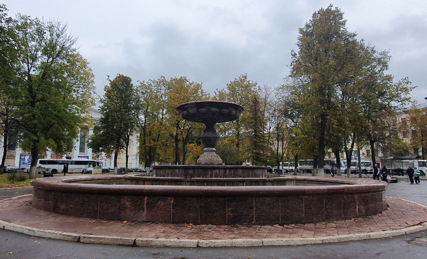 Дату включения городских фонтанов в Кирове перенесли