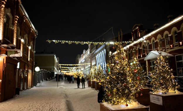 Спасскую начнут оформлять к Новому году 1 декабря