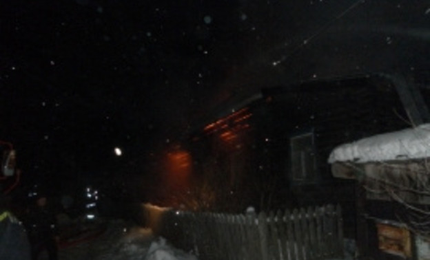 В Кировской области произошло два крупных пожара в жилых домах