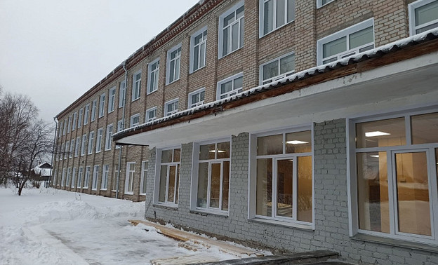 Школа в посёлке Пинюг открылась после капремонта