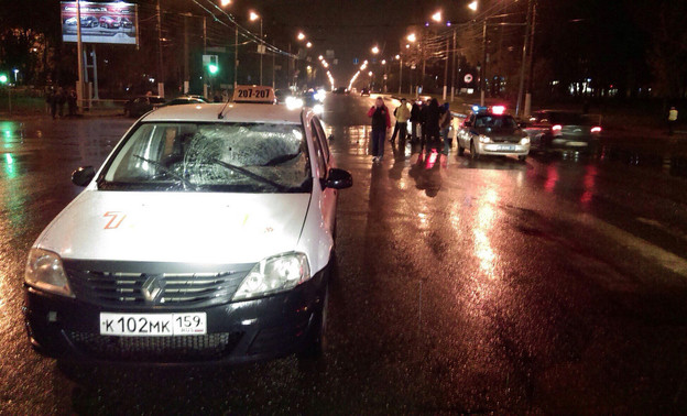 В Кирове умер второй автоинспектор, сбитый таксистом на перекрёстке Московской и Производственной