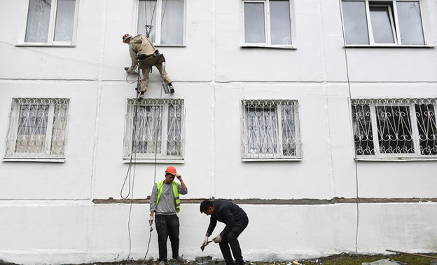 Региональный Минстрой нашёл виновных в затягивании ремонта дома на улице Розы Люксембург