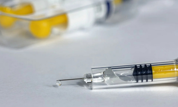 В Кировскую область привезли ещё 8,7 тысячи доз вакцины от коронавируса