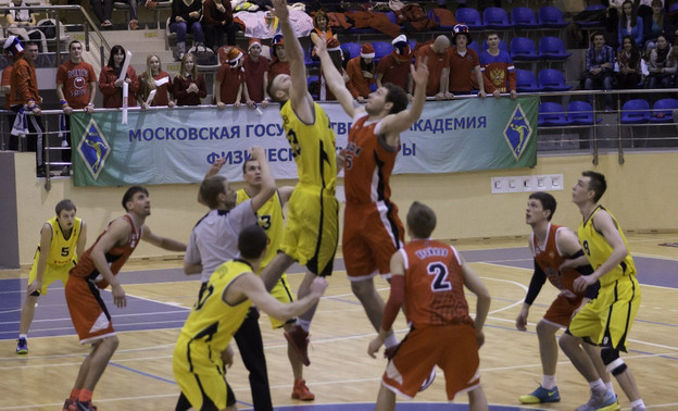 Баскетбольный клуб «Киров» поднялся вверх в турнирной таблице