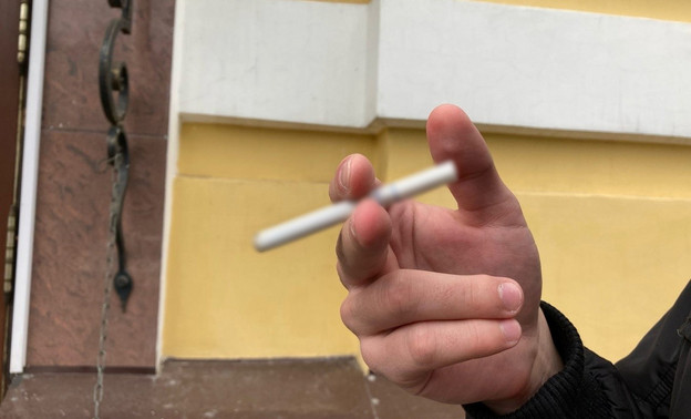 В России хотят ввести уголовную ответственность за вовлечение детей в курение