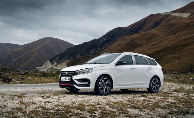 АвтоВАЗ объявил о старте продаж LADA Vesta SW Sportline за 2,3 млн рублей