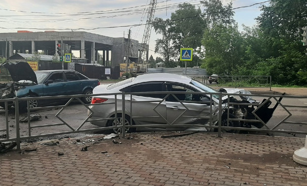 В ночном ДТП в Кирове пострадали семь человек